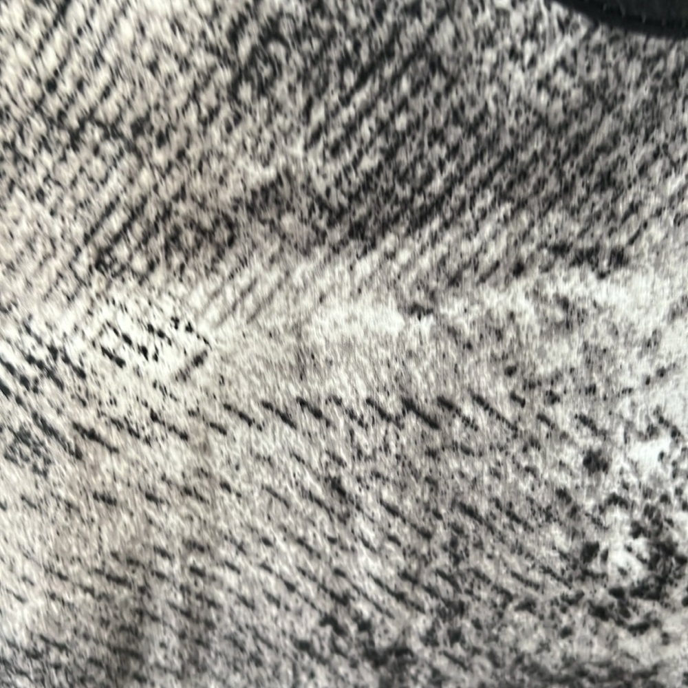 FINAL CALL - Mossimo Tank Top - Picture 6 of 8